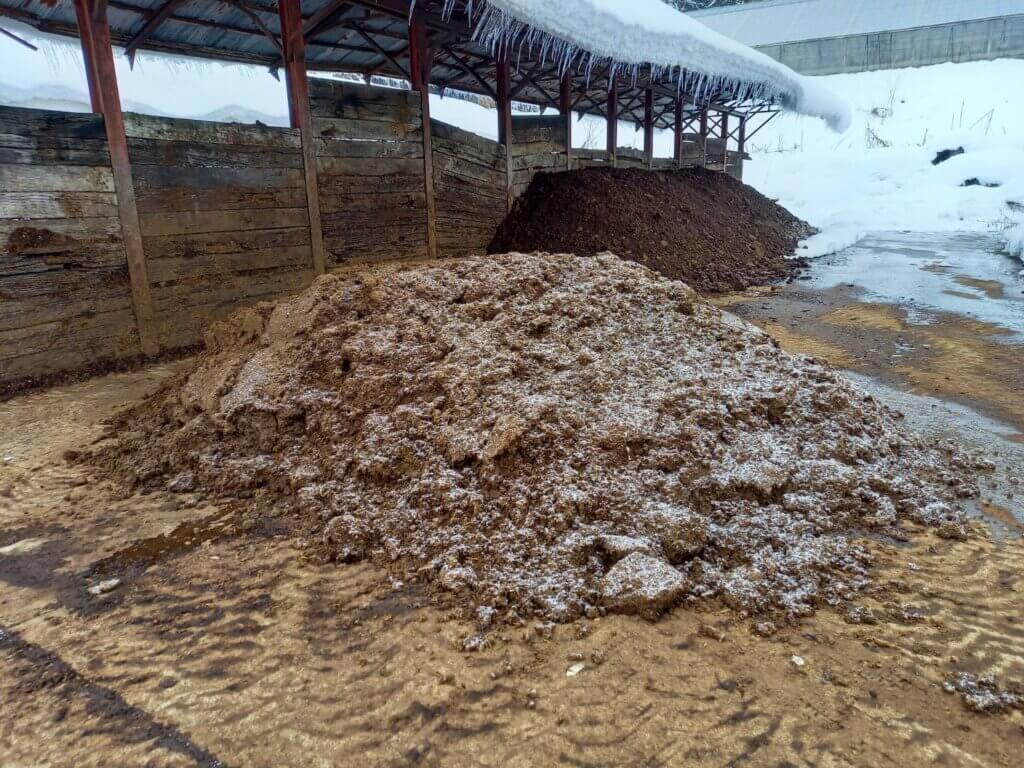 堆肥 一時堆積 水分